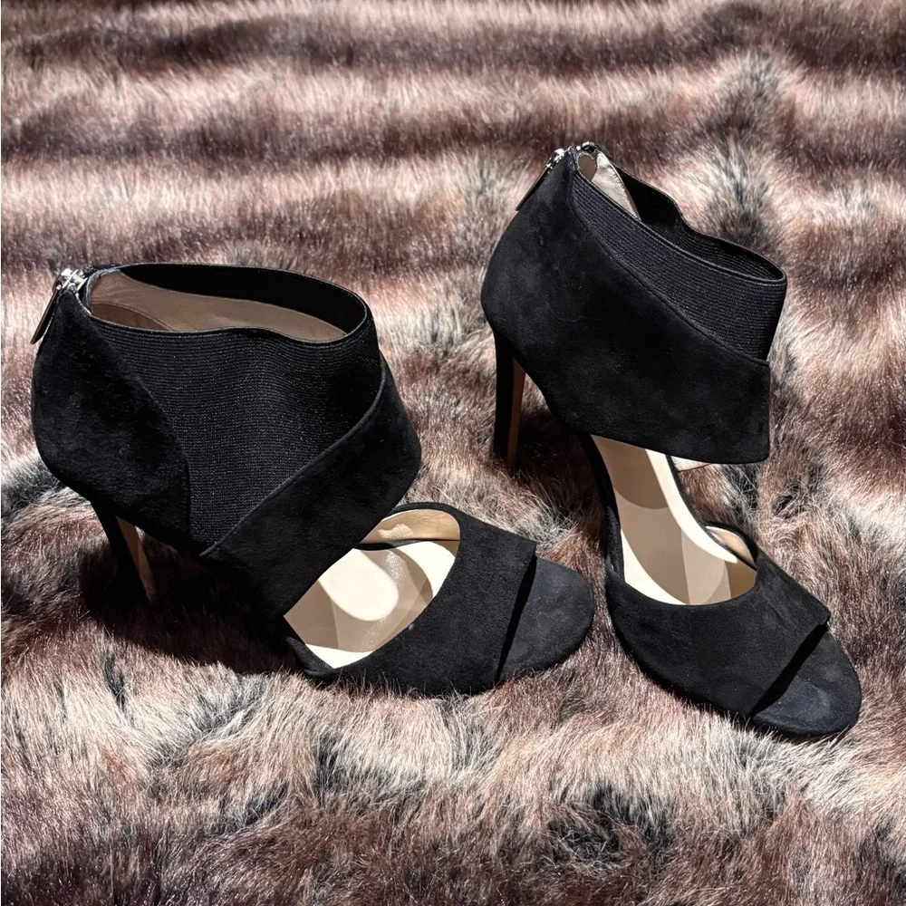 Vintage Suede Michael kors black heels size 8 1/2